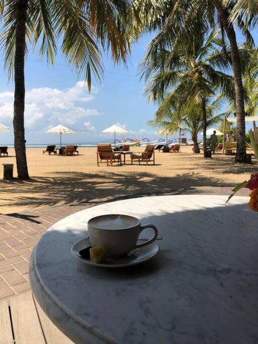 Mega * Sanur (Bali)