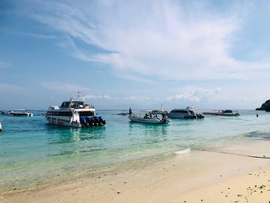 Mega * Sanur (Bali)